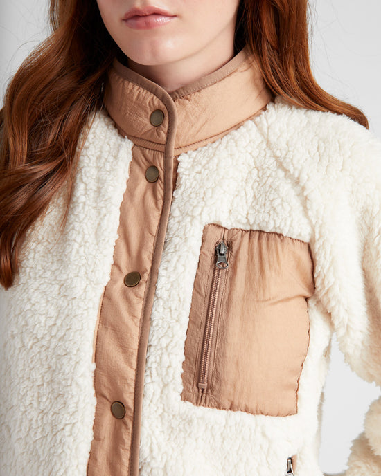 Cream/Mauve $|& Herizon Alpine Snap Jacket - SOF Detail