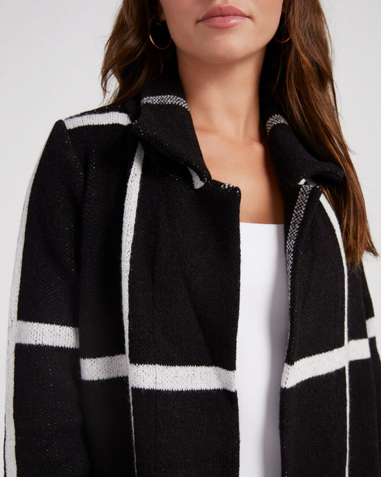 Black/White $|& OneWorld Plaid Sweater Coatigan - SOF Detail