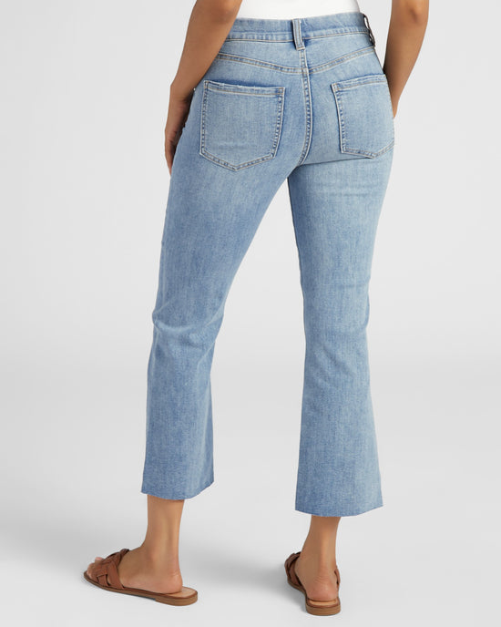 Mount Vernon Blue $|& Liverpool Gia Pintuck Crop Flare Jeans - SOF Back