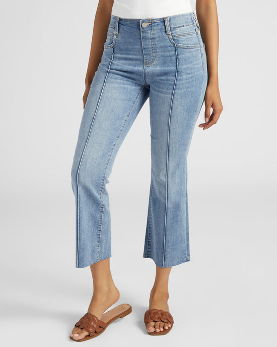 Mount Vernon Blue $|& Liverpool Gia Pintuck Crop Flare Jeans - SOF Front