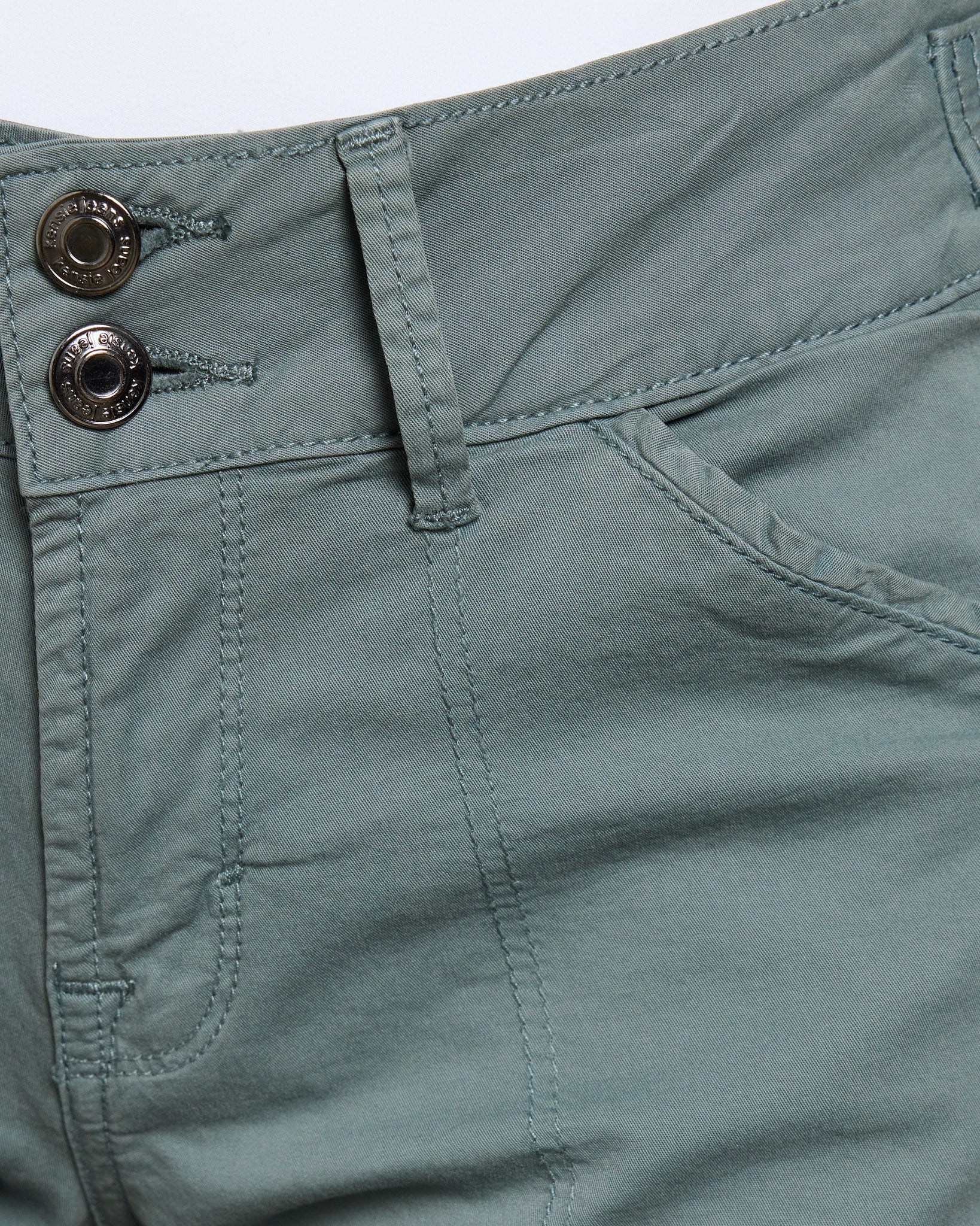 North Atlantic $|& Kensie Mid Rise Double Roll Twill Short - SOF Full Front