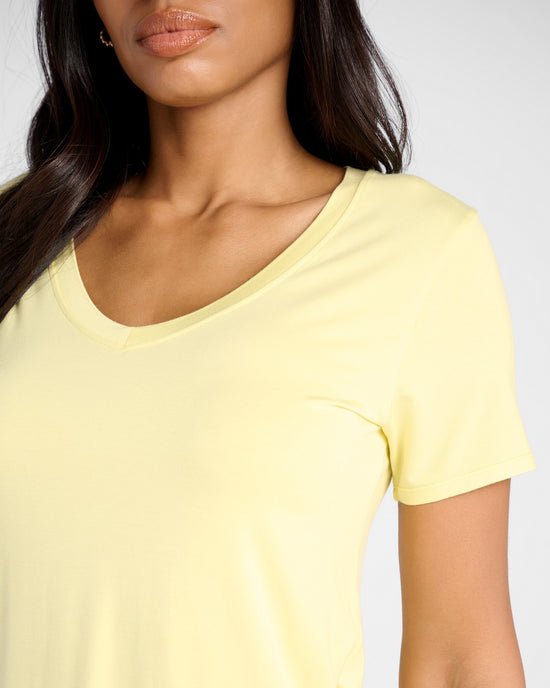 Lemonade $|& 78&SUNNY Sonoma V-Neck Slinky Tee - SOF Detail