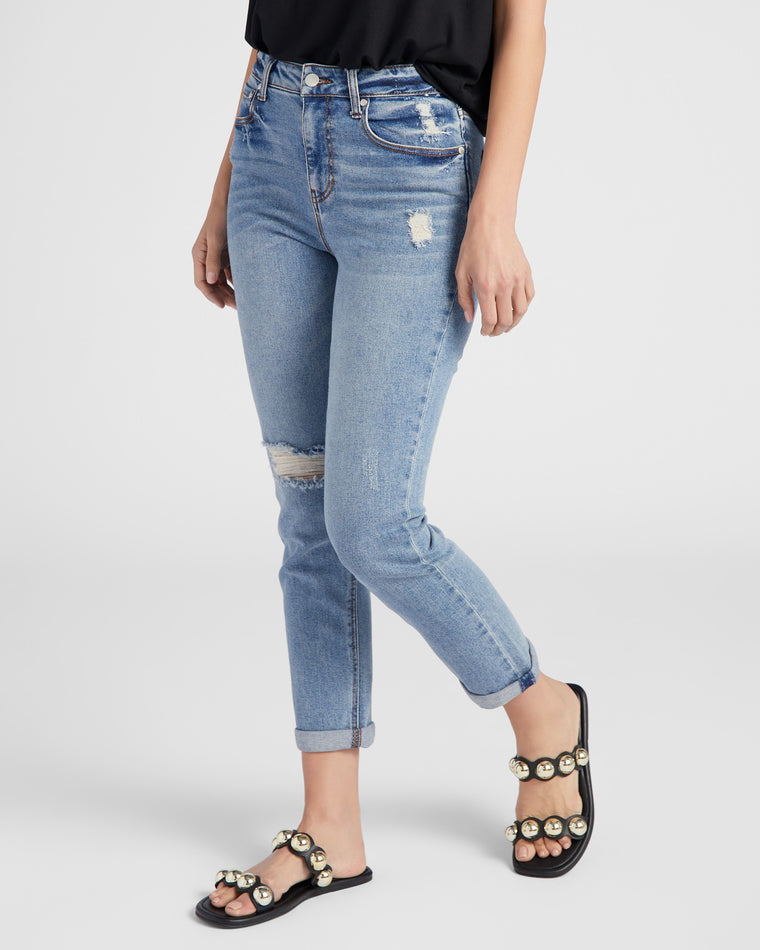 Medium Wash $|& SEAS Carly High Rise Mom Jeans - SOF Front
