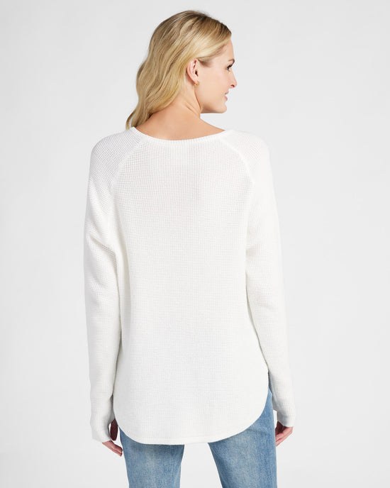 White $|& Herizon Wanderer Thumbhole Tunic - SOF Back