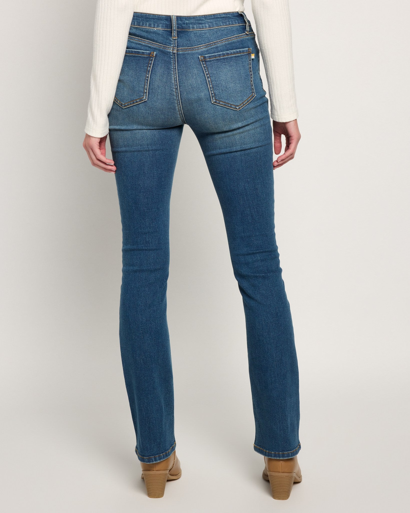 Dark Wash $|& SEAS Mariah Bootcut Jeans - SOF Back