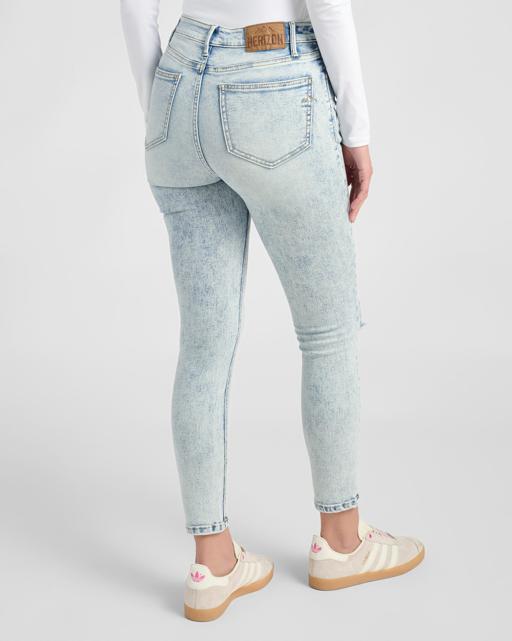 DIANTE 完売品 HIGH WAIST SKINNY DENIM Jayne High Rise Distressed Skinny Jeans - Shape-Retaining Stretch