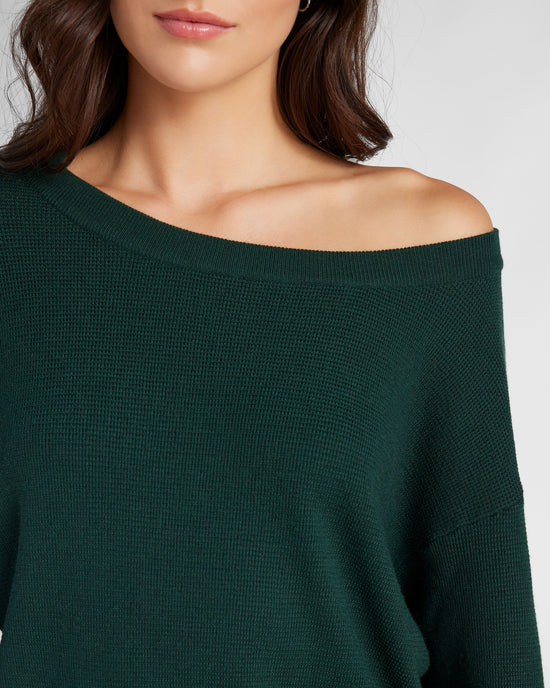 Hunter Green $|& Herizon Wanderer Waffle One Shoulder Sweater - SOF Detail