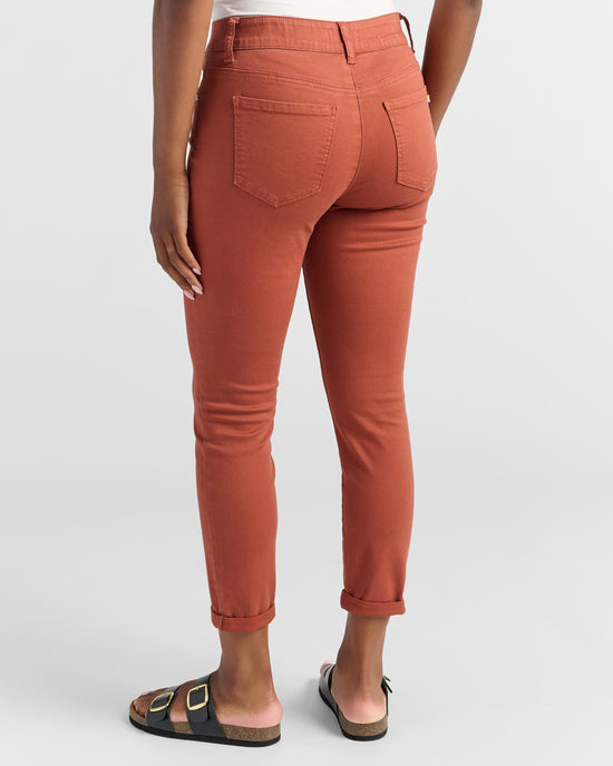 Maple Syrup $|& SEAS Cyndi Cuffed Ankle Skinny Jeans - SOF Back