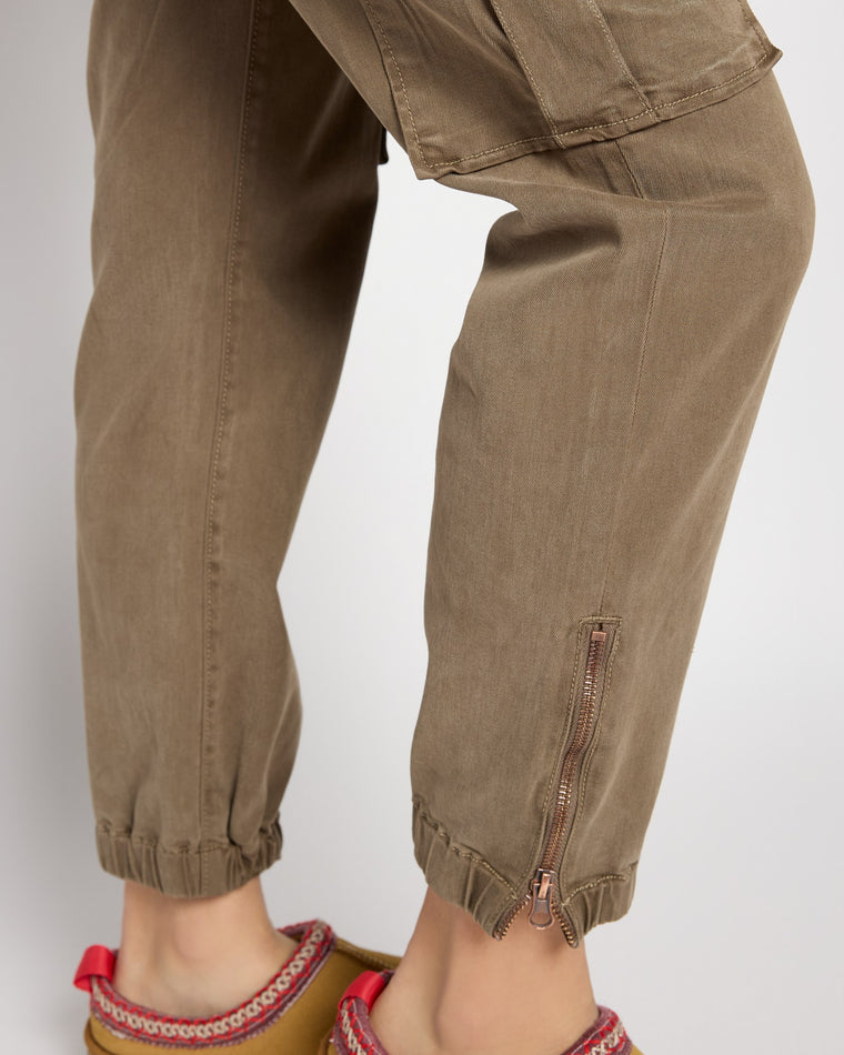 Coriander Green $|& Herizon Niki Cargo Pant - SOF Full Front