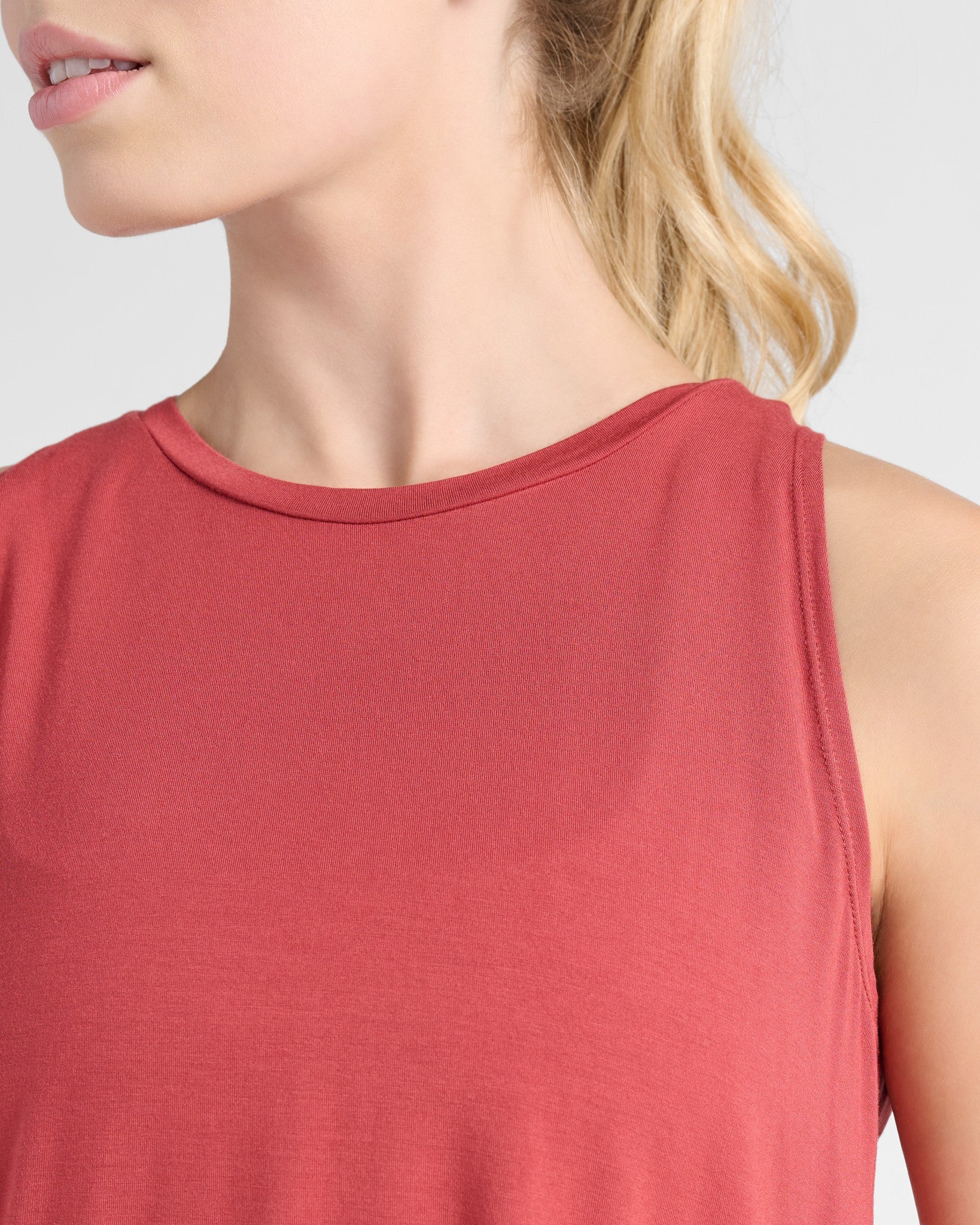 Rosewood $|& Interval Split Back Tank - SOF Detail