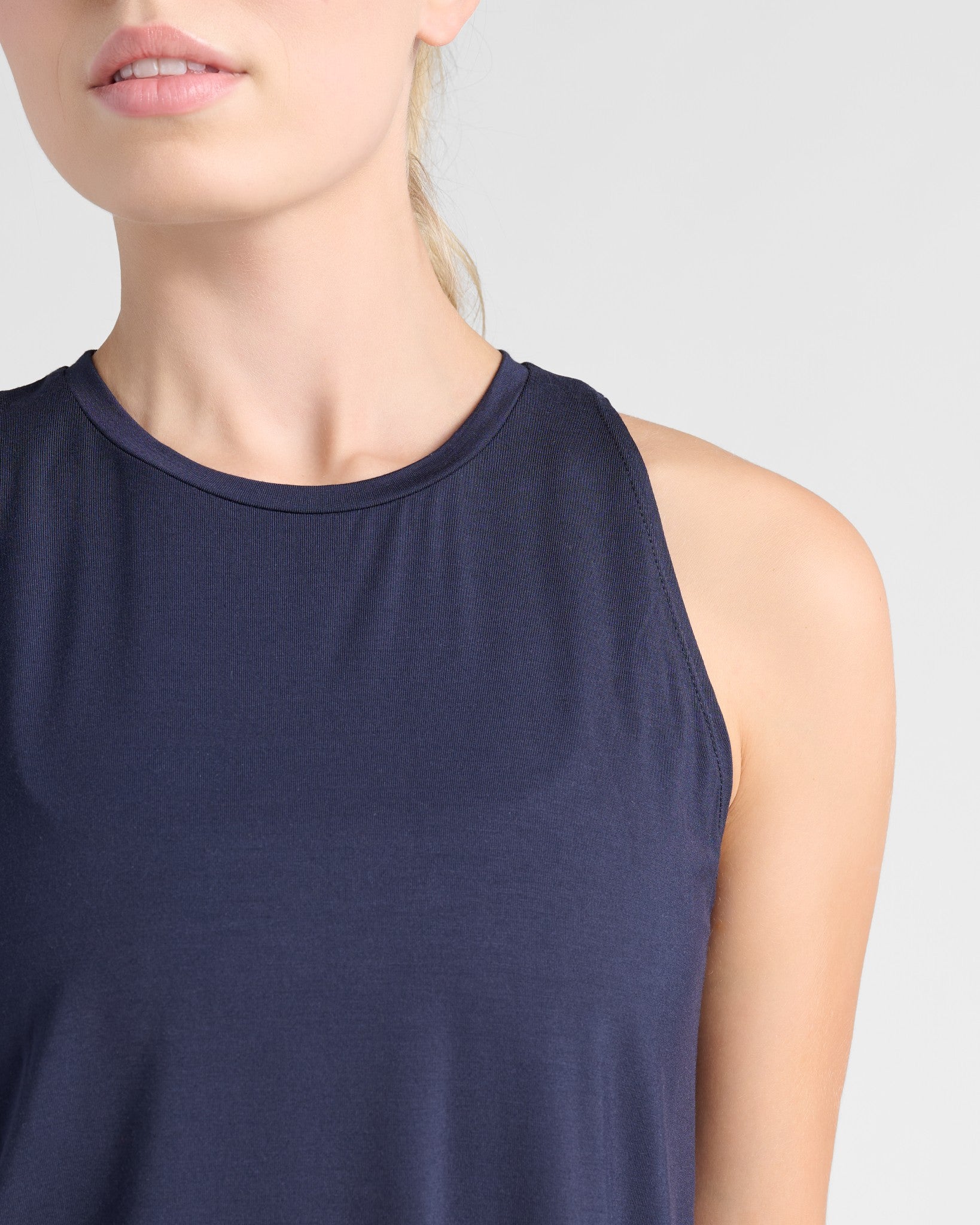Navy $|& Interval Split Back Tank - SOF Detail