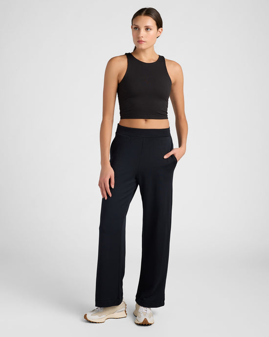 Black $|& Interval Flex Flat Front Wide Leg Pant - SOF Full Front