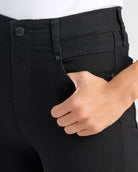 Black Rinse $|& Liverpool Gia Glider Skinny Jeans - SOF Detail