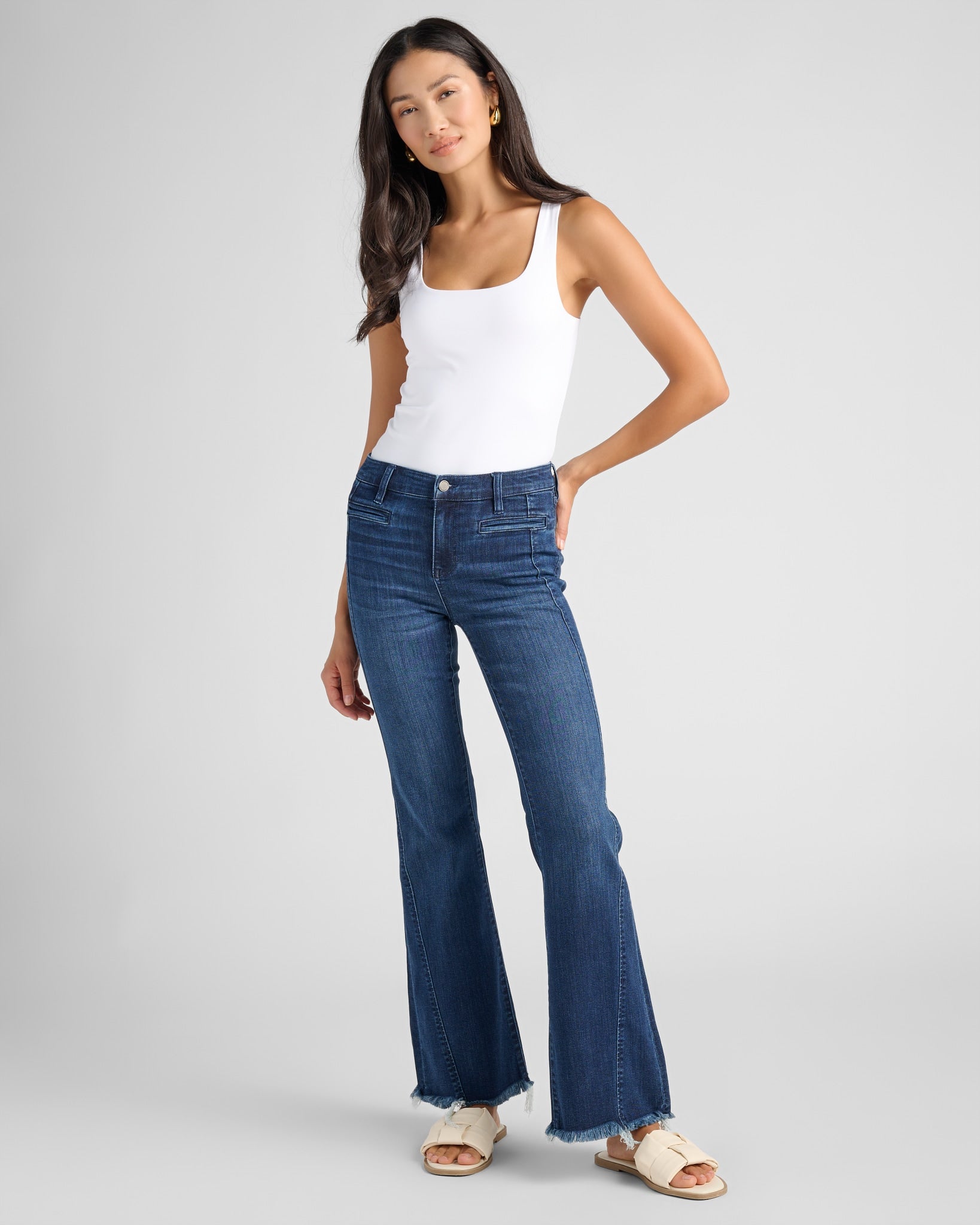 Mount Dora $|& Liverpool Hannah Flare Leg Jeans with Curved Seaming - SOF Full Front