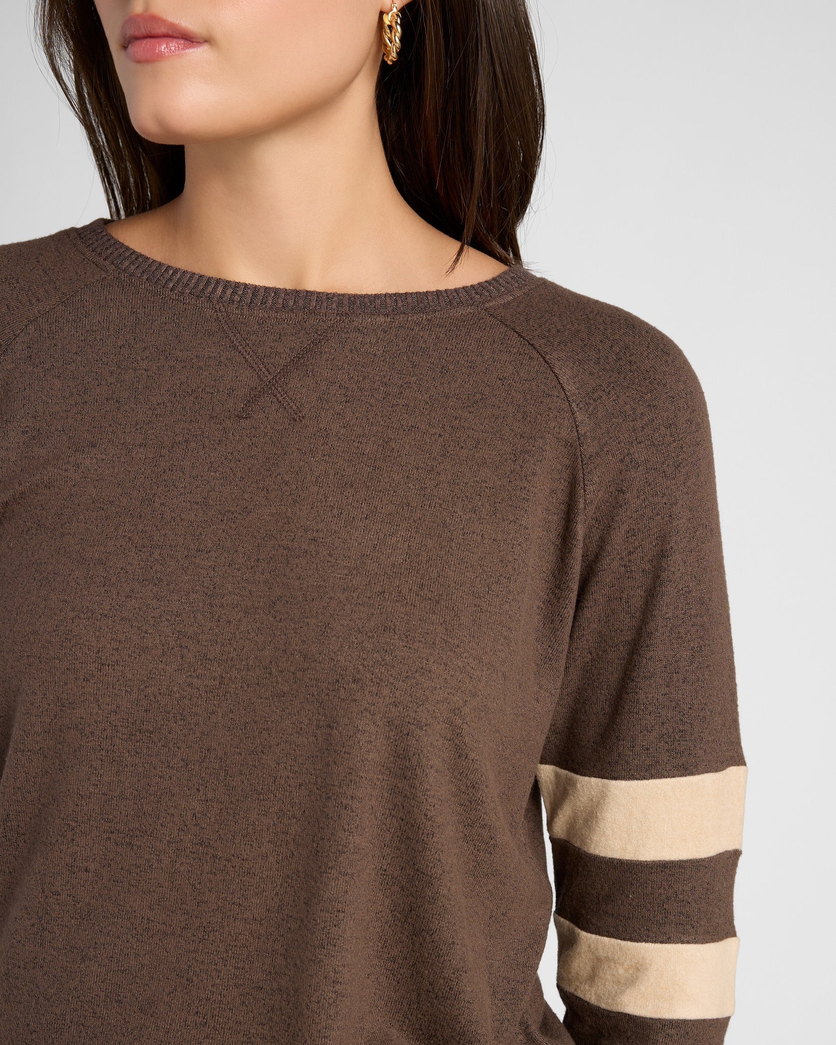 Heather Dark Chocolate/Heather Oatmeal $|& SEAS Shoreline Varsity Cozy Top - SOF Full Front