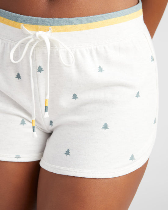 Heather Cloud $|& PJ Salvage The Great Outdoors Printed Short - SOF Detail