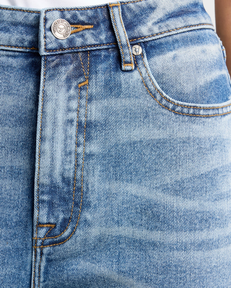 Medium Wash $|& Vigoss Mom Straight Leg Jeans - SOF Detail