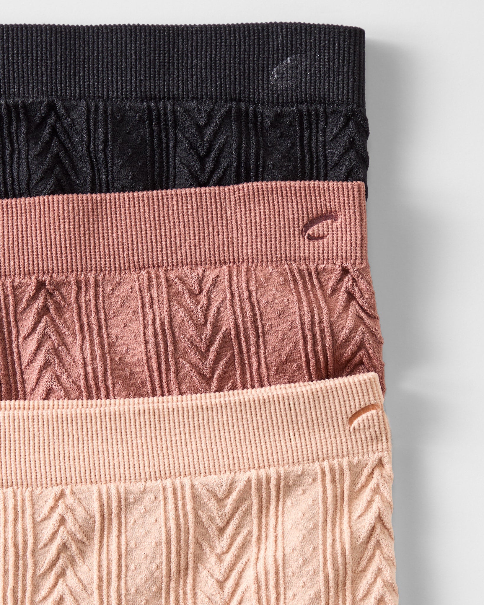 Black/Porcelain/Brown $|& Capezio Seamless Textured Hipster 3 Pack - SOF Front