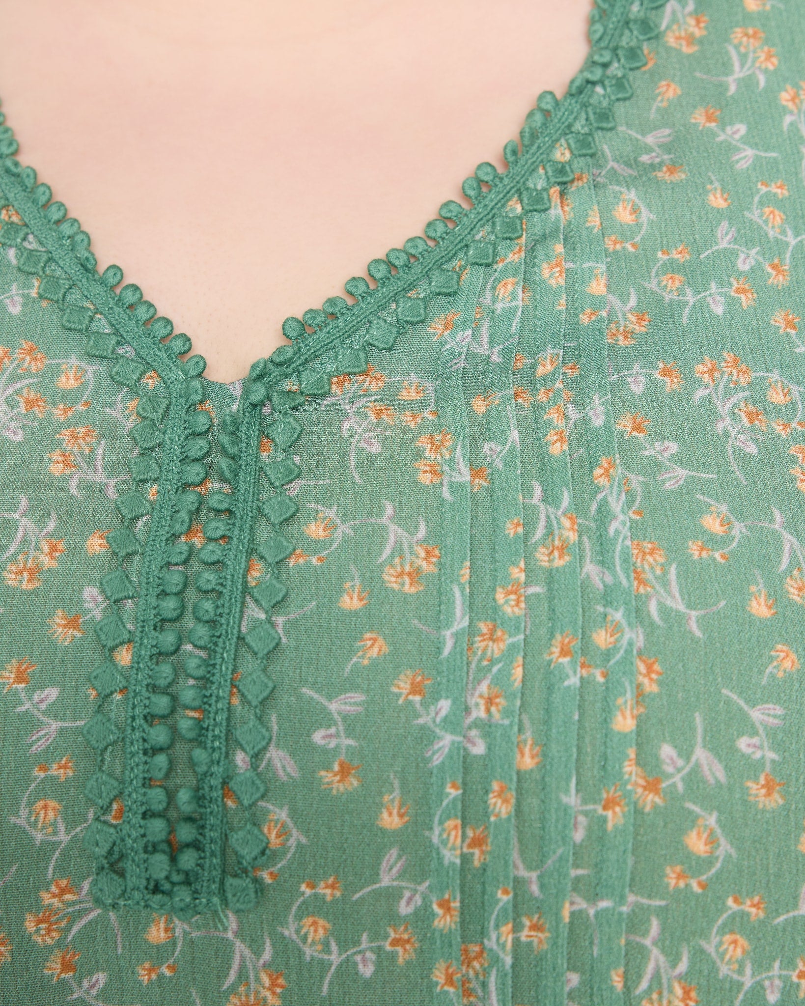 Sage/Multi $|& Skies Are Blue Flower Print Trim Detail Blouse - SOF Full Front