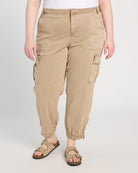 Nomad $|& Herizon Niki Cargo Pant - SOF Front