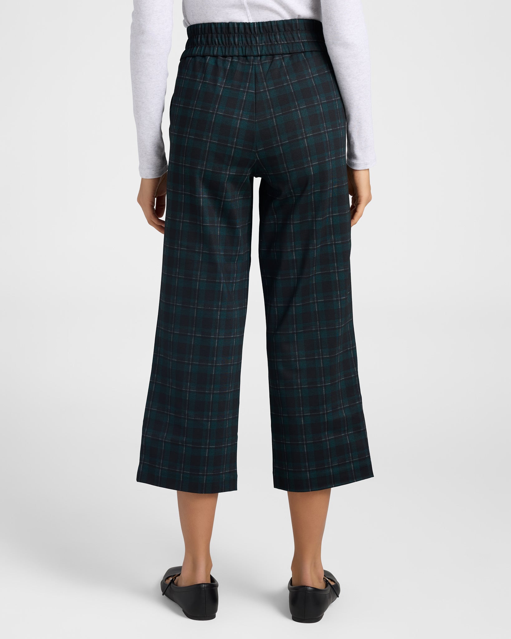 Dark Forest Tartan Plaid $|& Liverpool Mabel Pull-On Crop Straight Leg Trouser - SOF Back