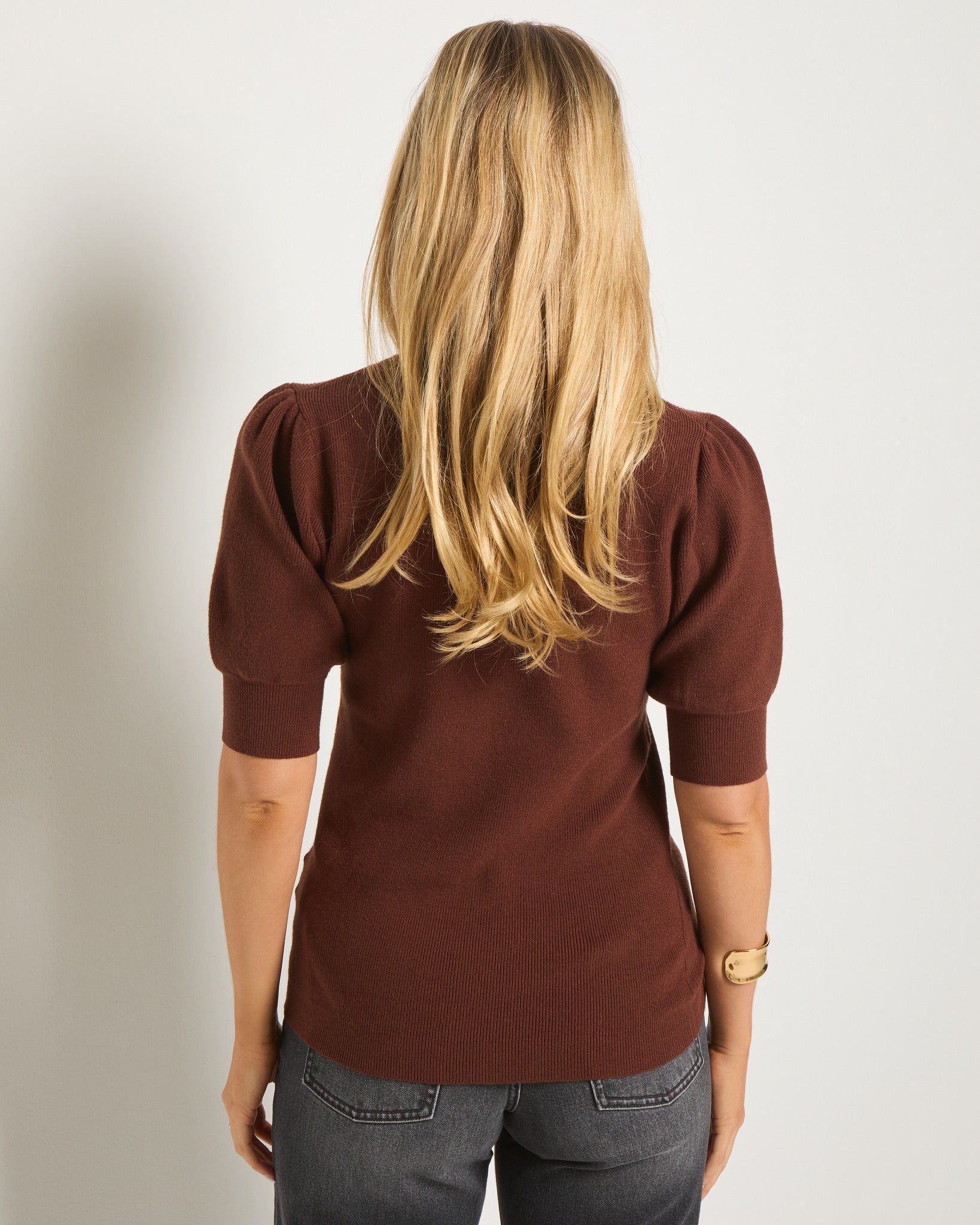 Mahogany Heather $|& SEAS Pacific Puff Short Sleeve Crew Neck - SOF Back