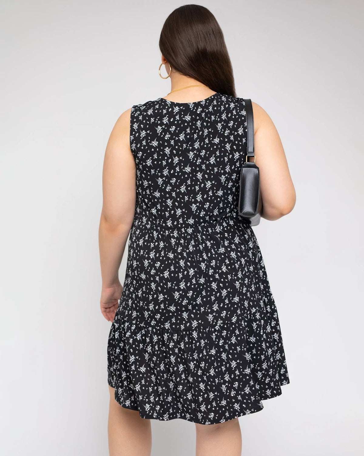 Black White Floral $|& Gilli Sleeveless Floral Dress - Hanger Side