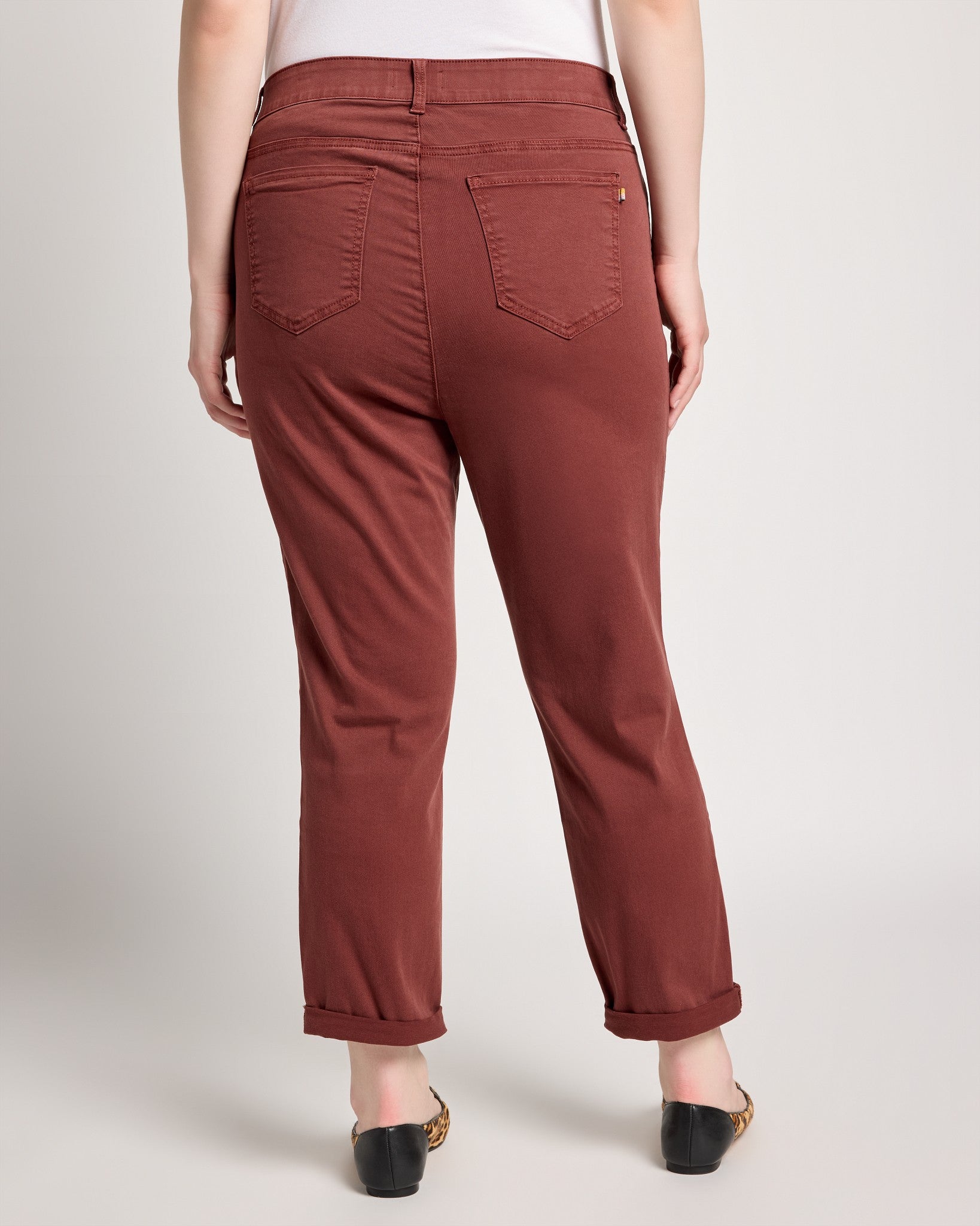 Mahogany $|& SEAS Cyndi Cuffed Ankle Skinny Jeans - SOF Back