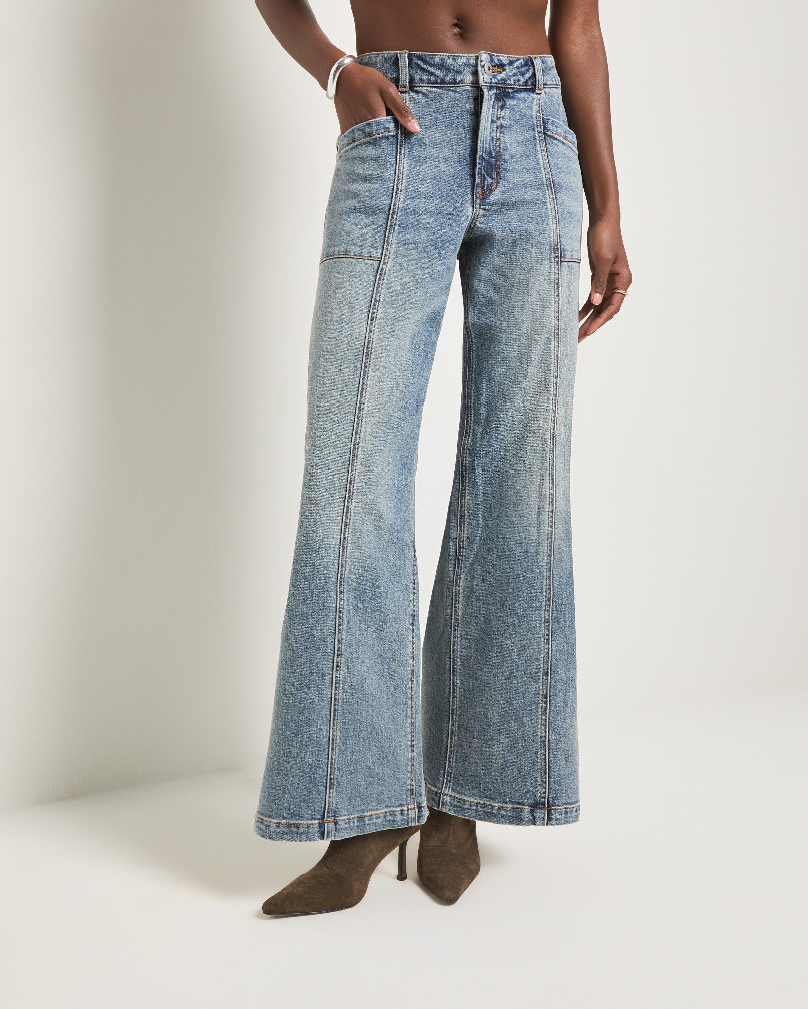 White Water $|& SEAS Nomad Flare Jean - SOF Front