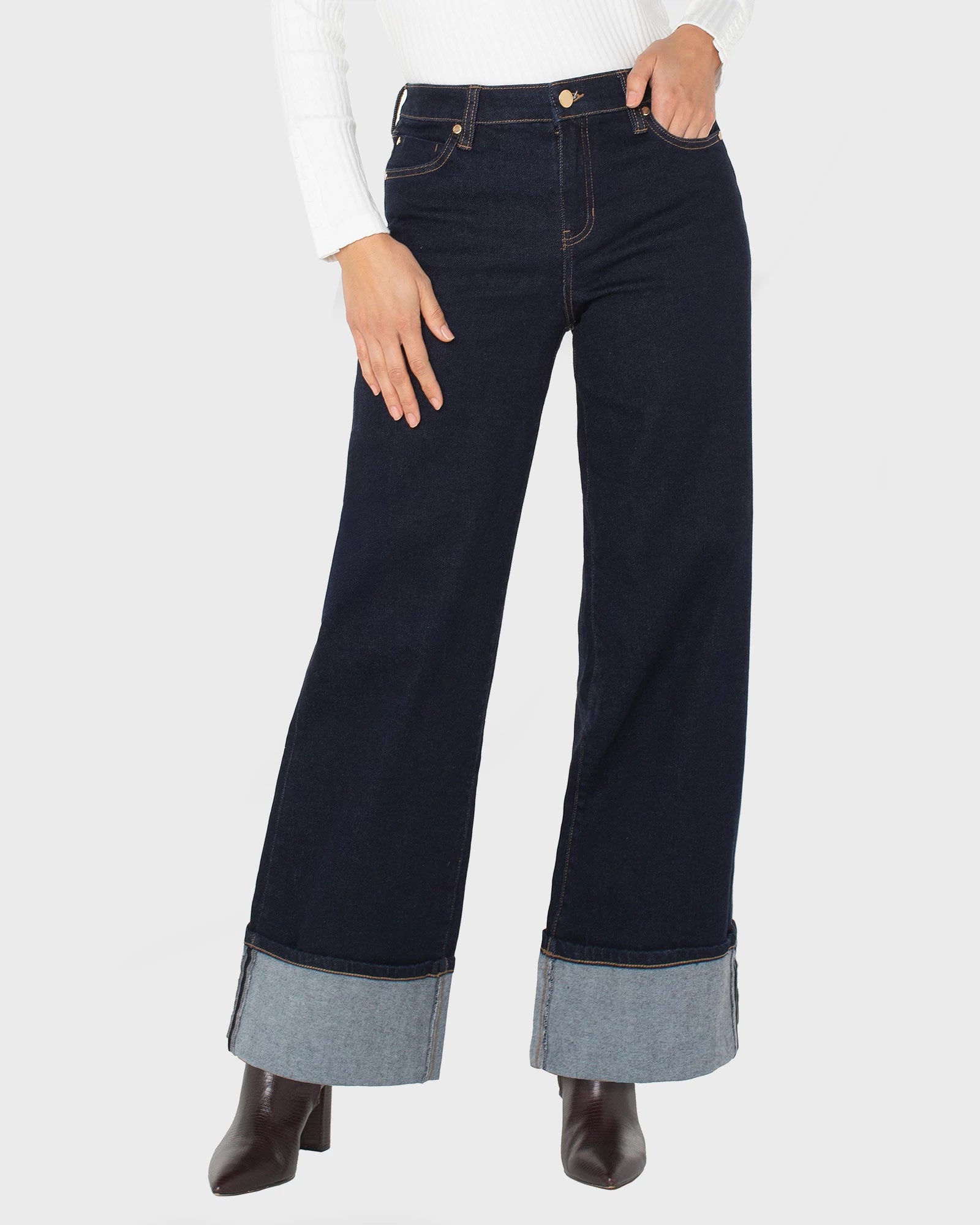 Indigo Rinse $|& Liverpool Morgan Cuffed Wide Leg Jean - VOF Detail