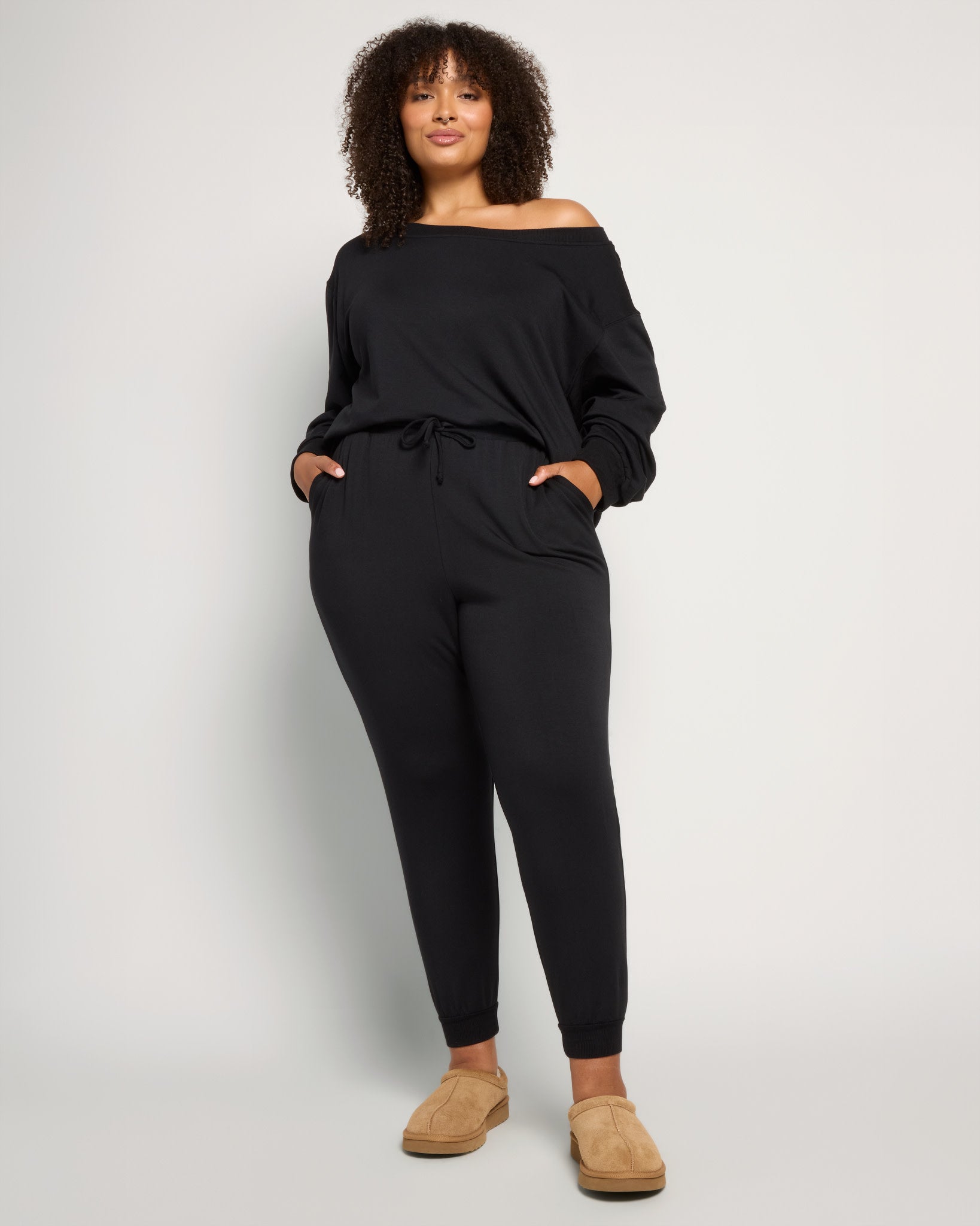 Black $|& SEAS Over The Clouds Jogger - UGC On Fig