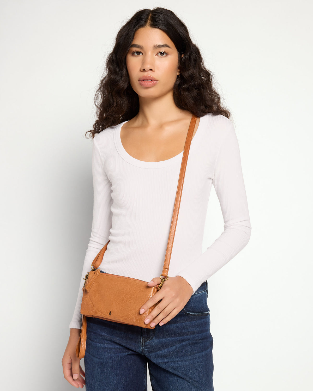 Saddle $|& Day & Mood Drewsens Vej 5 Multi Pocket Crossbody - SOF Front