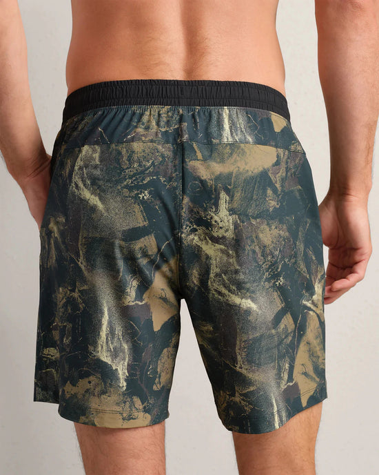 Fatigue Green Camo $|& Rhone 7' Pursuit Short Unlined - Hanger Side