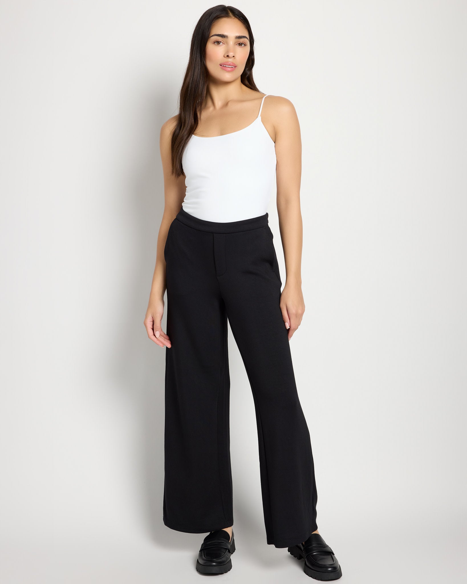 Black $|& Liverpool Cloud Knit Wide Leg Trouser - UGC On Fig