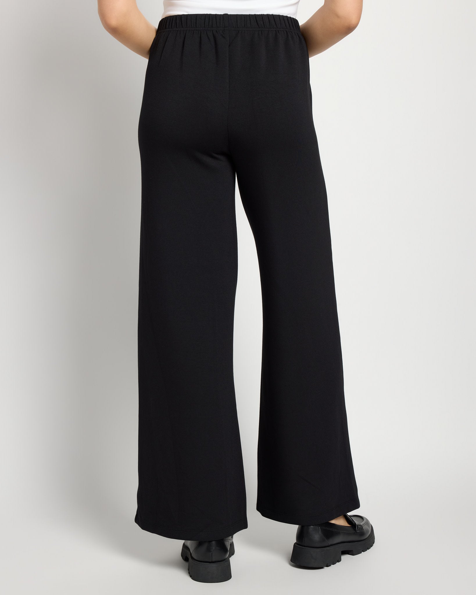 Black $|& Liverpool Cloud Knit Wide Leg Trouser - SOF Back