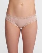 Chantilly/Seashell $|& Fleur't The Iconic Thong - VOF Detail