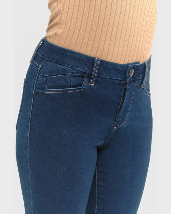 Reese $|& 1822 Denim Better Butter Slim Straight Leg Jean - Hanger Back