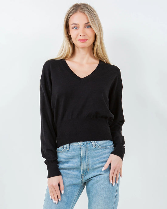 Black $|& Dreamers Basic V-Neck Long Sleeve Pullover - VOF Detail