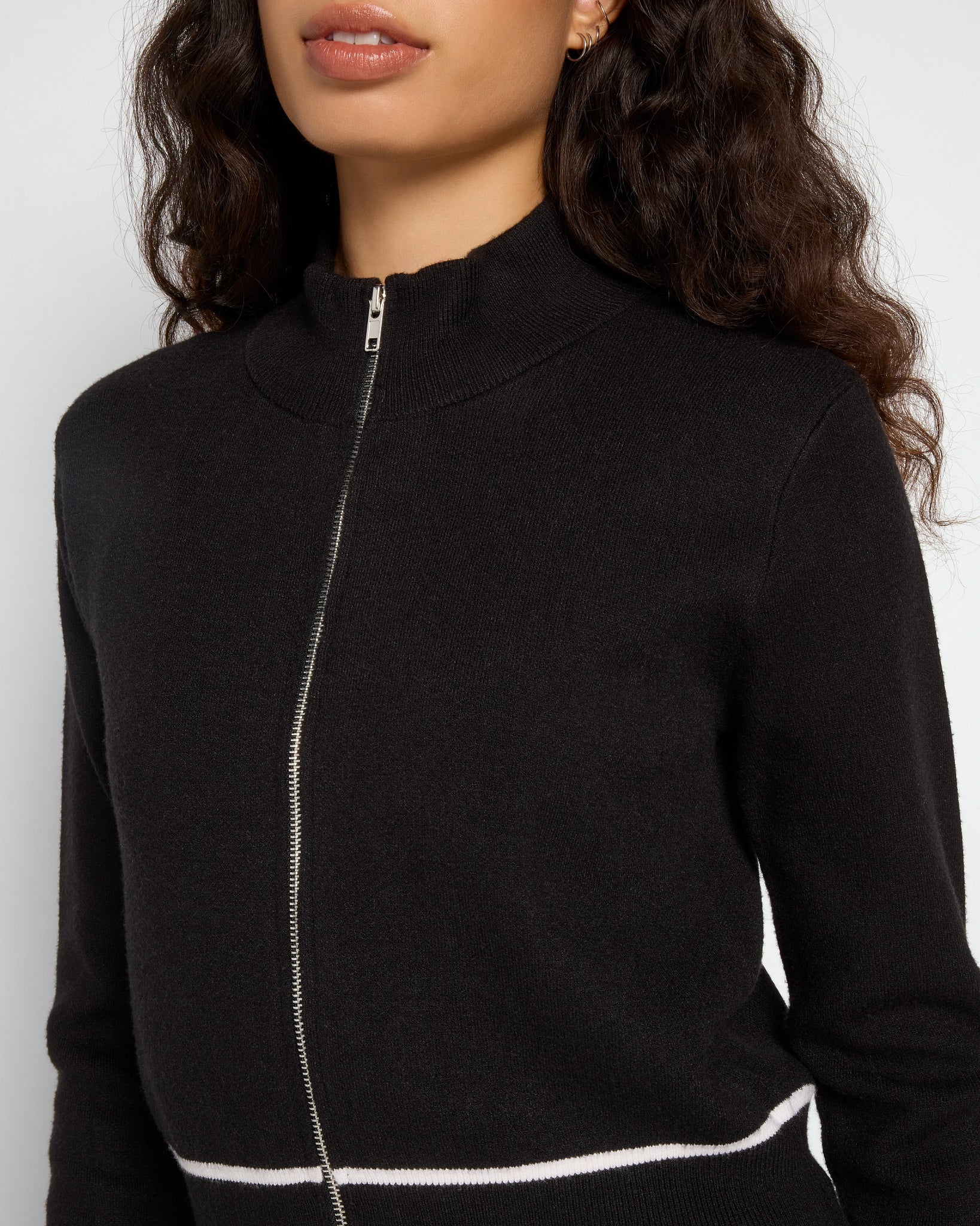 Black $|& Theo & Spence Mock Neck Full Zip Pullover - SOF Full Front