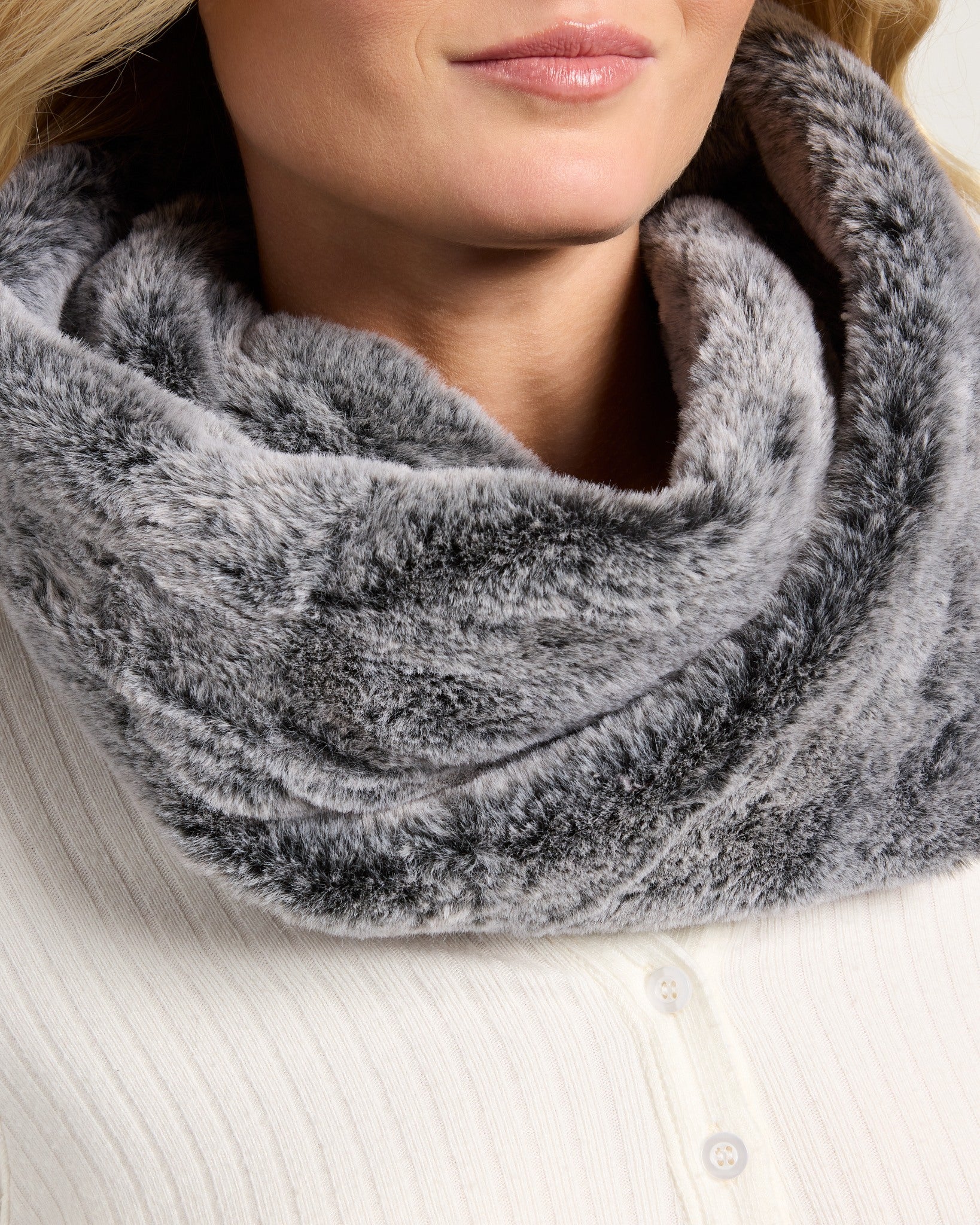 Gunmetal/Magnet $|& Echo Frosty Faux Fur Loop - SOF Full Front