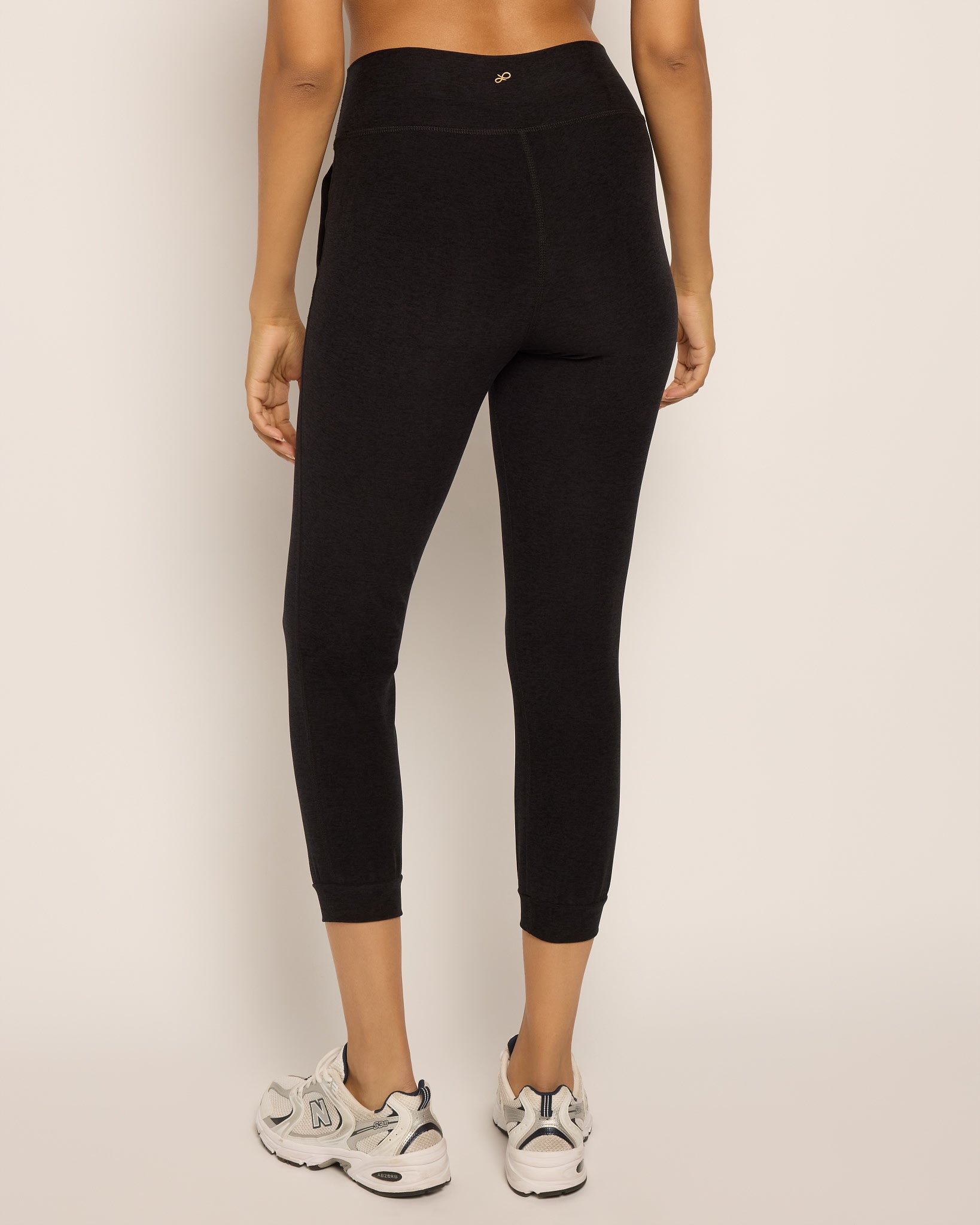 Night Sky Heather $|& Interval FlowHeather Sculpt Motion Jogger - SOF Back