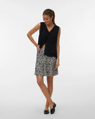 Birch Camille $|& Vero Moda Menny Tie Waist Skirt - VOF Detail