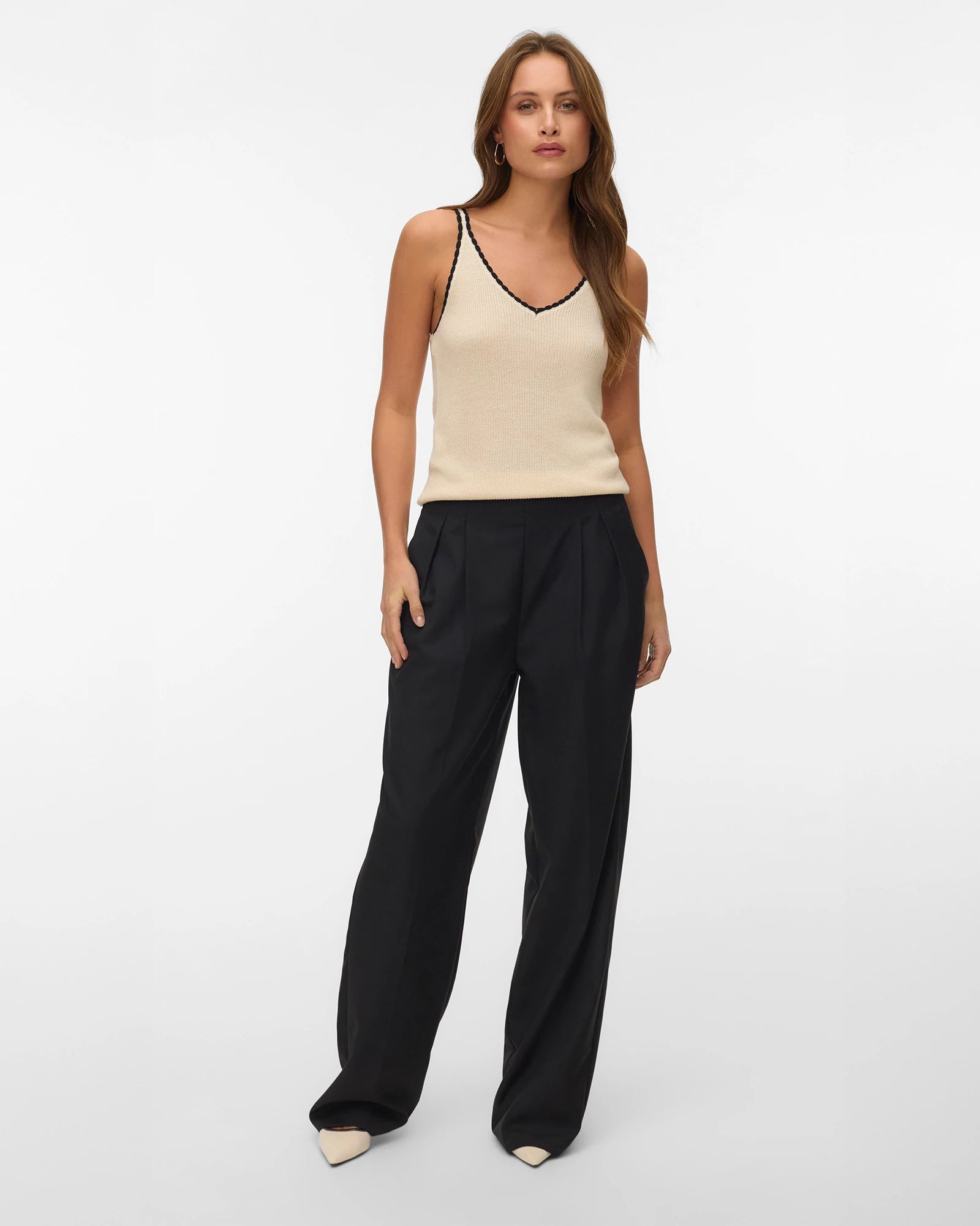 Birch w/ Black $|& Vero Moda Contrast V-Neck Sweater Tank - VOF Detail