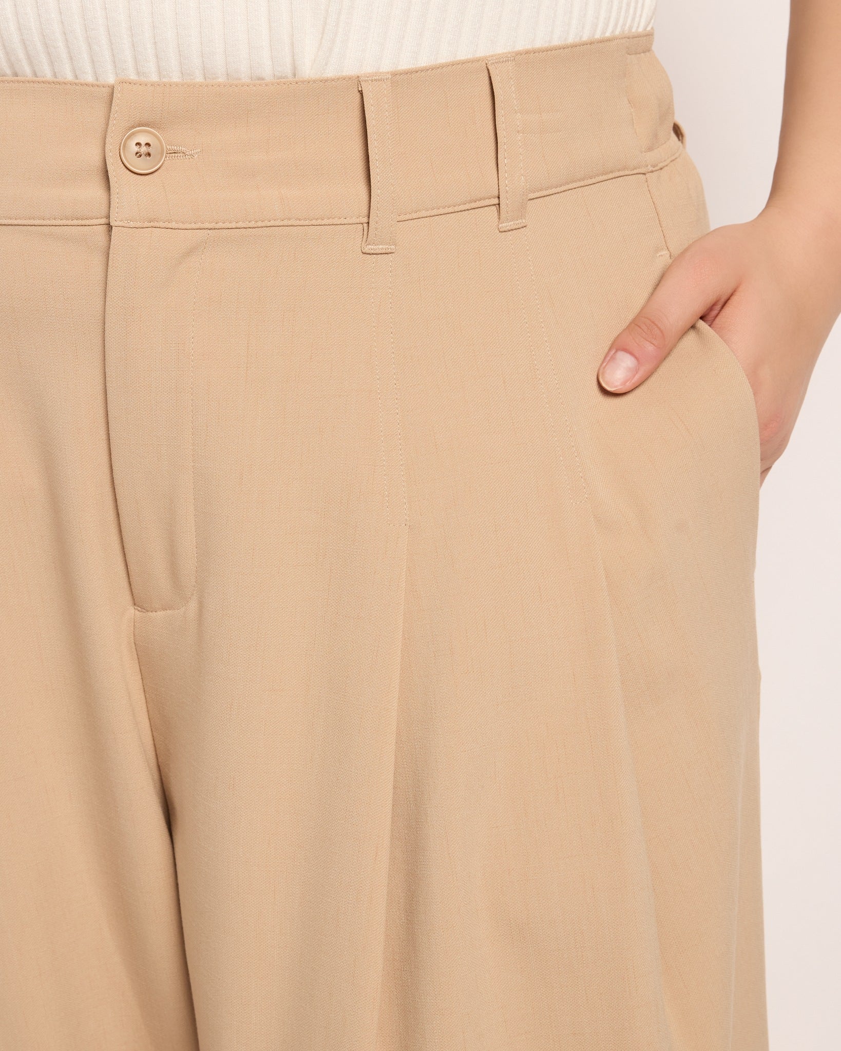 Cappuccino $|& Liverpool High Rise Pleated Wide Leg Trouser - SOF Full Front