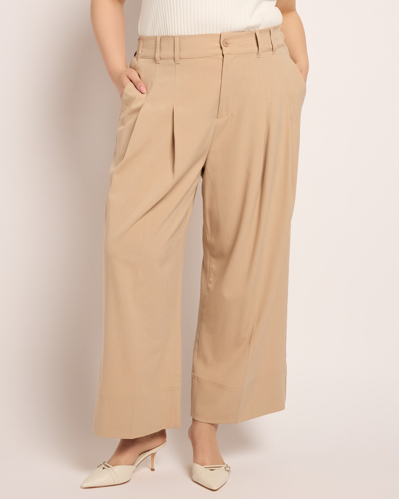 Cappuccino $|& Liverpool High Rise Pleated Wide Leg Trouser - SOF Front