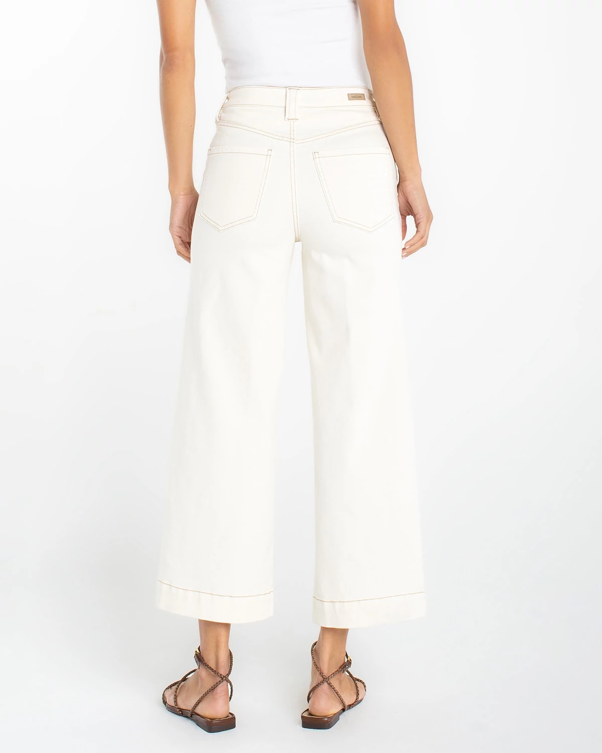 Seaside Dunes $|& Liverpool Stride High Rise Wide Leg Crop With Patch Pockets - Hanger Side