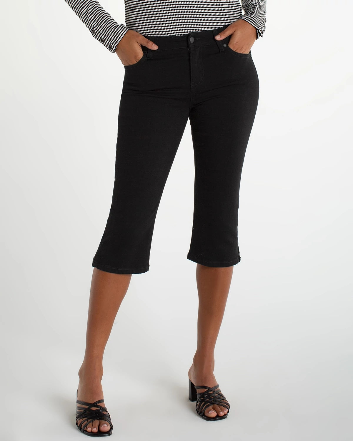 Black Rinse $|& Liverpool Spring Capri - VOF Detail