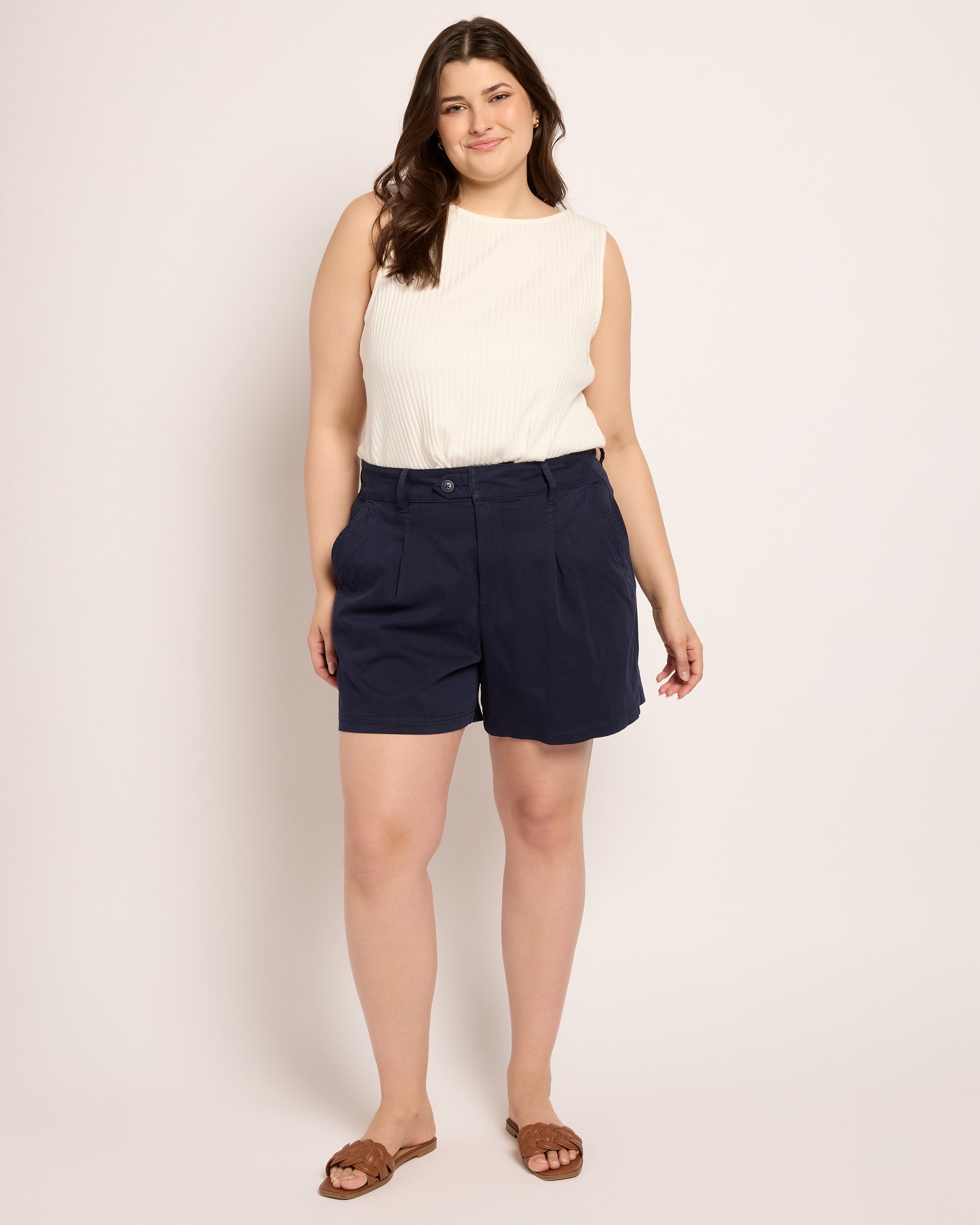 Deep Midnight $|& Liverpool Pleated Trouser Short - UGC On Fig