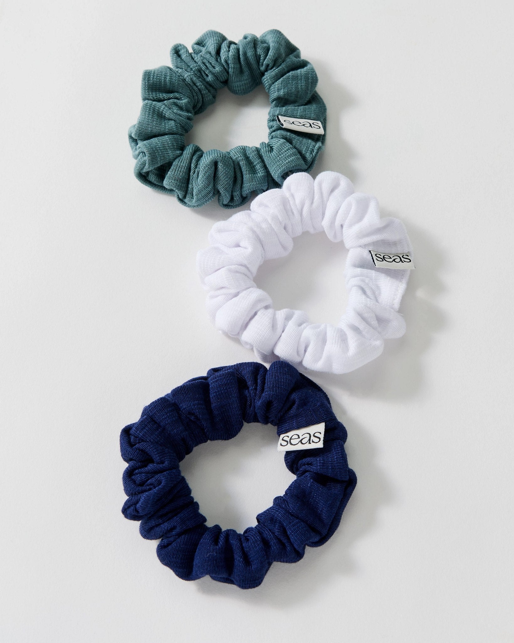 Sapphire Multi $|& SEAS Voyage Scrunchie 3 Pack - Hanger Detail