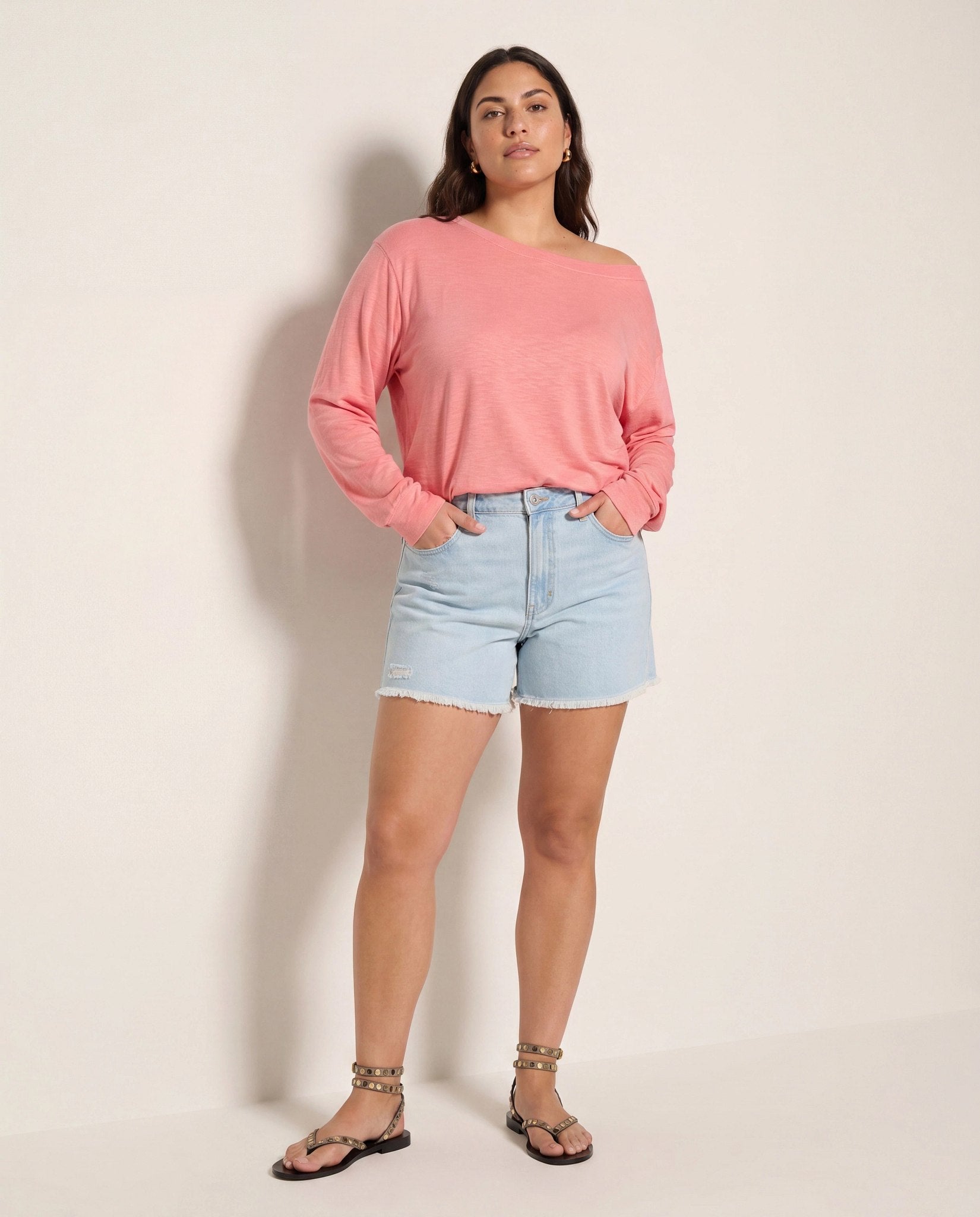 Clear Sky $|& SEAS Maple Distressed Short - UGC On Fig